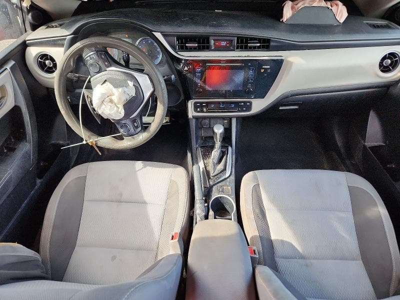 2017 TOYOTA COROLLA LE 8