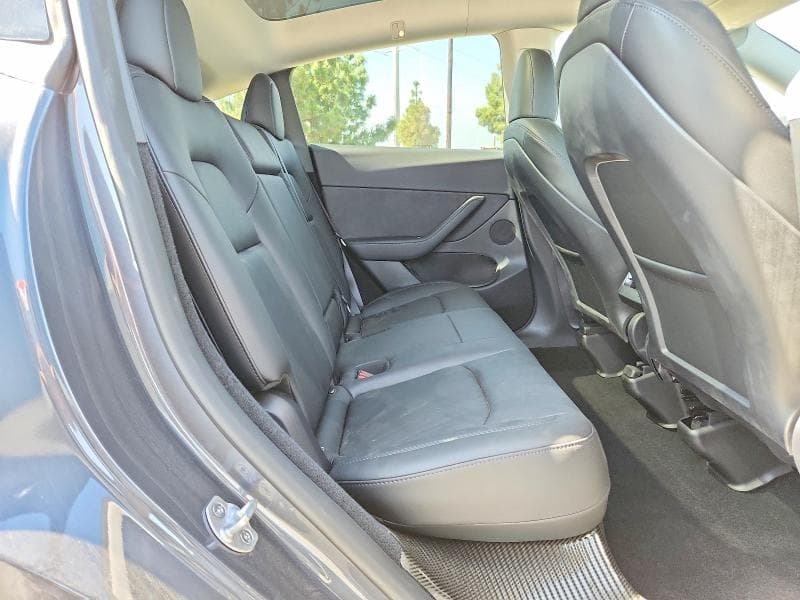 2023 TESLA MODEL Y 10