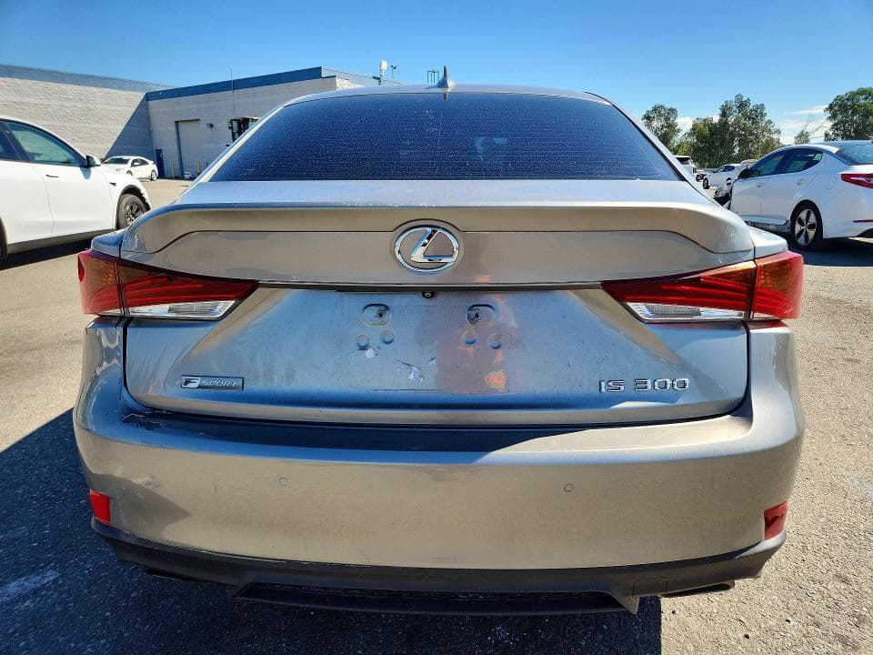 2019 LEXUS IS 300 6