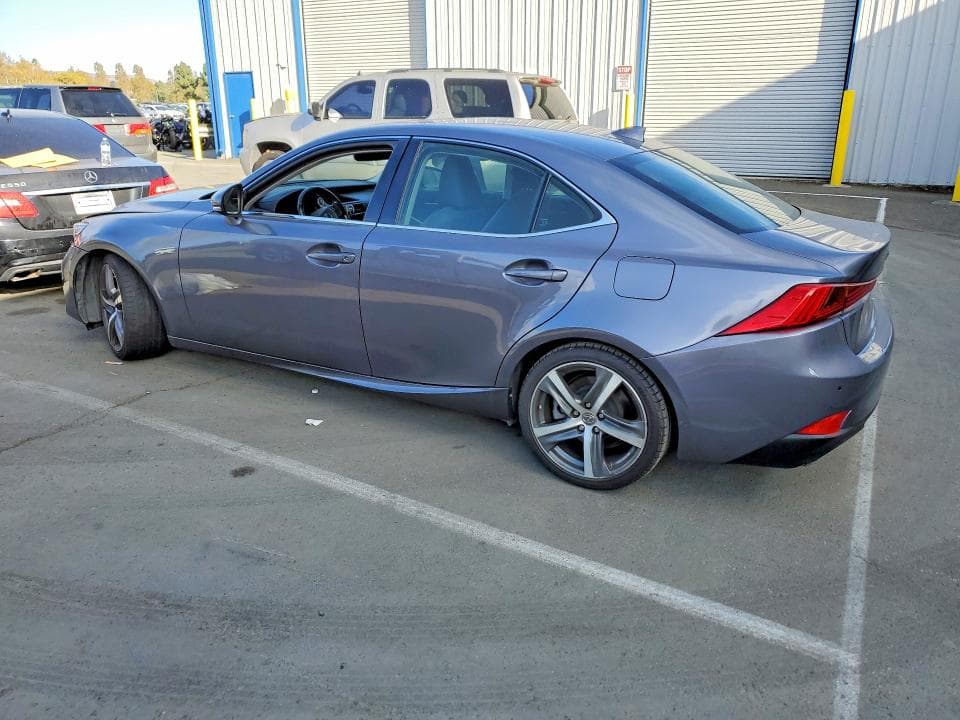 2018 LEXUS IS 300 2