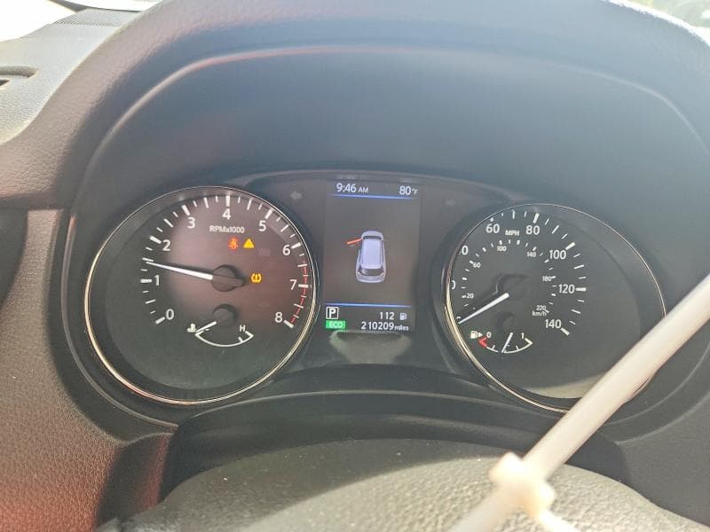 2018 NISSAN ROGUE S 9