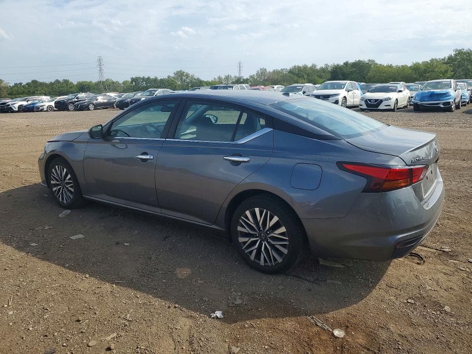 2025 NISSAN ALTIMA SV 2