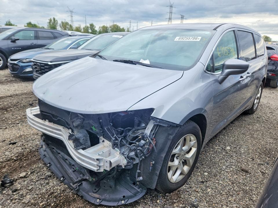 2018 CHRYSLER PACIFICA TOURING PLUS