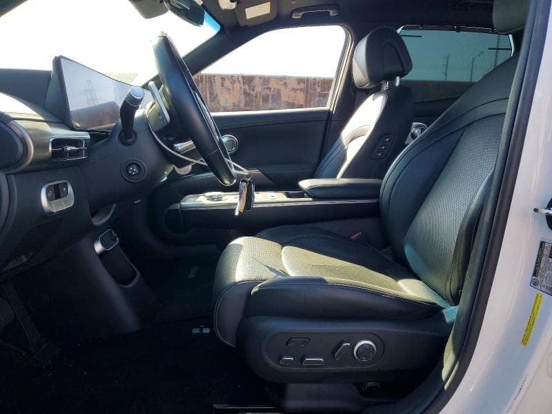 2023 GENESIS GV60 ADVANCED 7