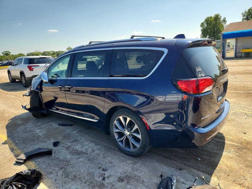 2017 CHRYSLER PACIFICA LIMITED 2