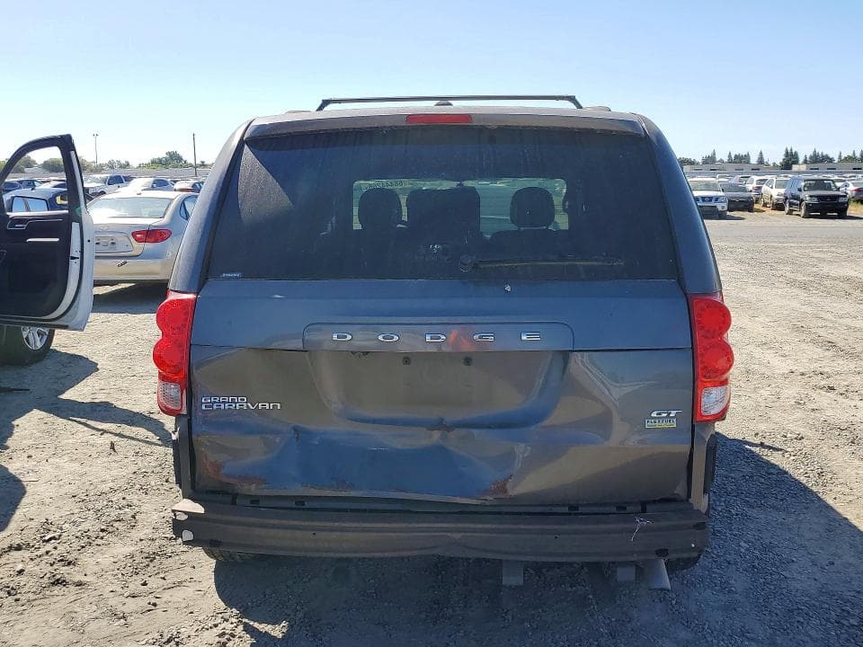 2017 DODGE GRAND CARAVAN GT 6