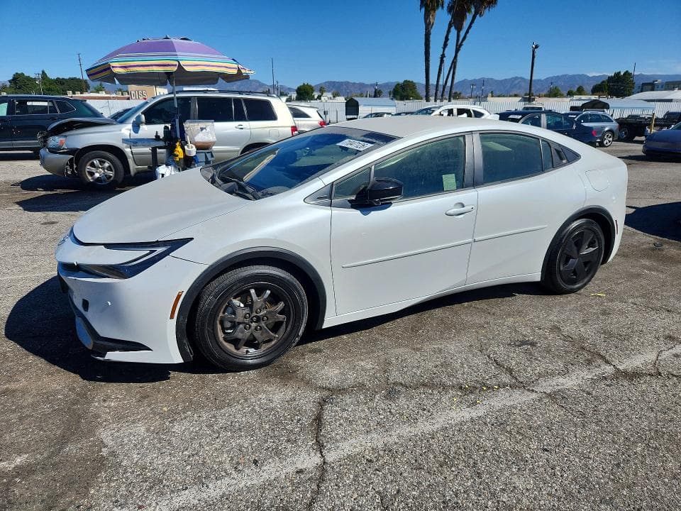 2025 TOYOTA PRIUS PLUG-IN HYBRID SE
