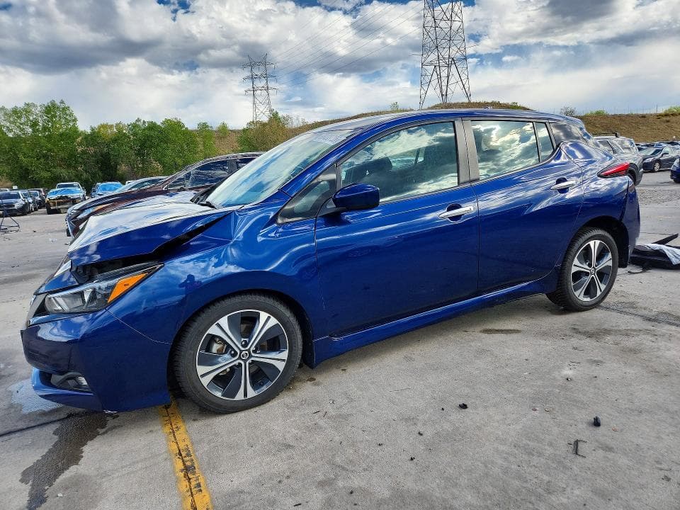 2022 NISSAN LEAF SV