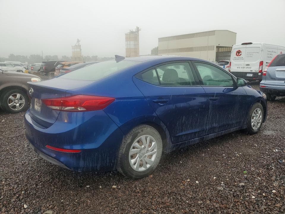 2017 HYUNDAI ELANTRA SE 3