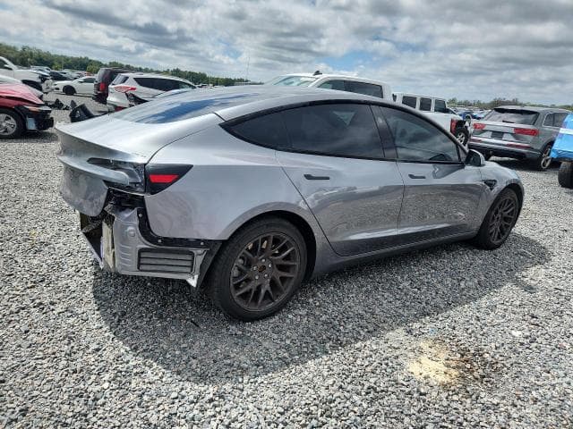 2025 TESLA MODEL 3 3