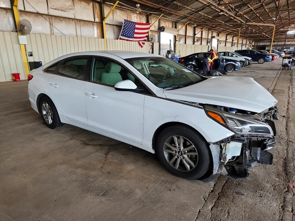 2017 HYUNDAI SONATA SE 4
