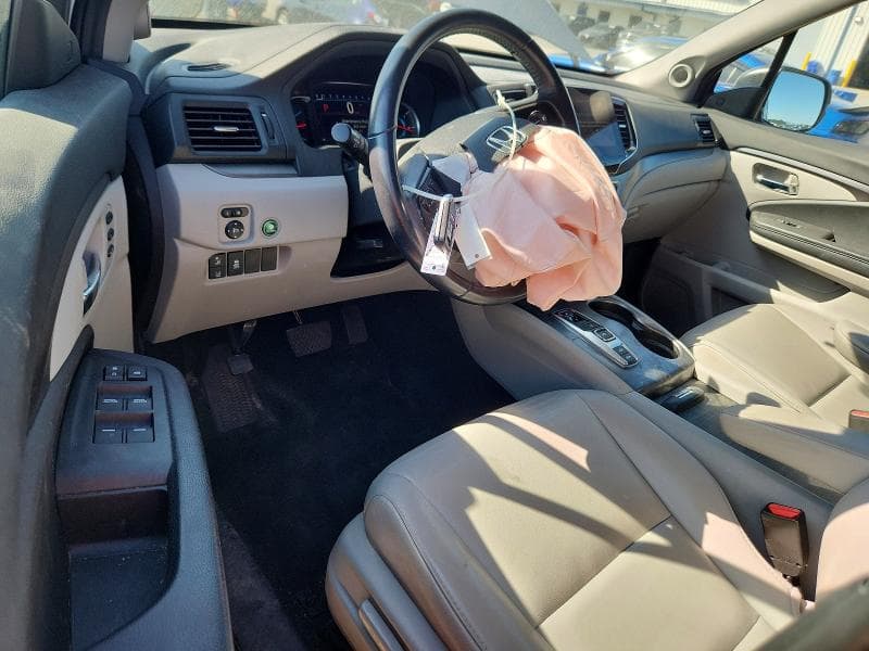 2021 HONDA PILOT SE 8