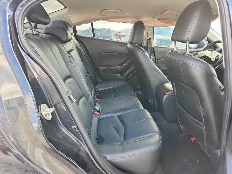 2018 MAZDA 3 TOURING 10