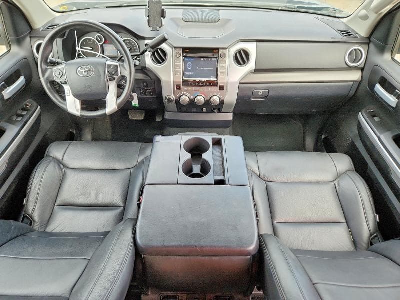 2017 TOYOTA TUNDRA SR5 8