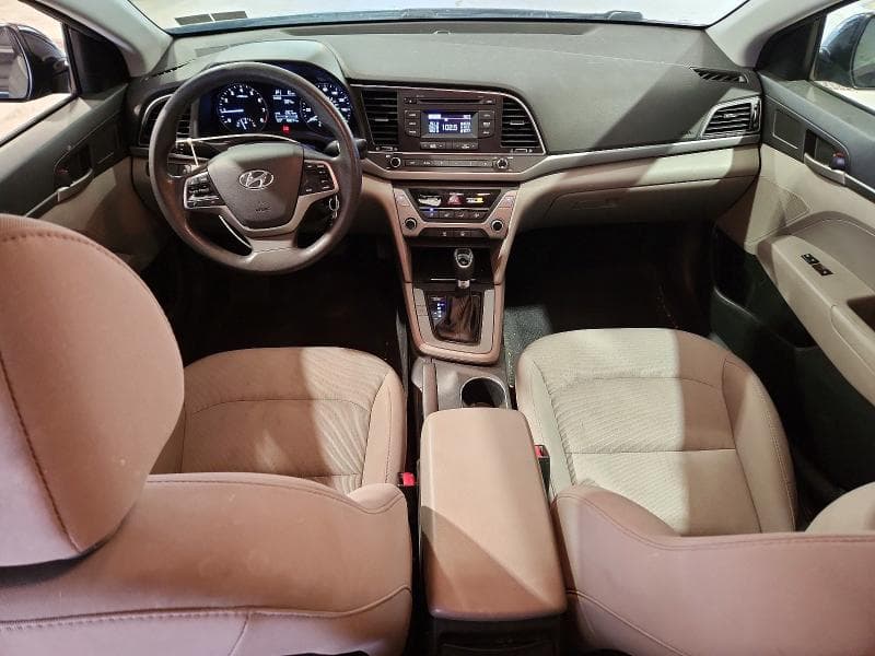 2017 HYUNDAI ELANTRA SE 8