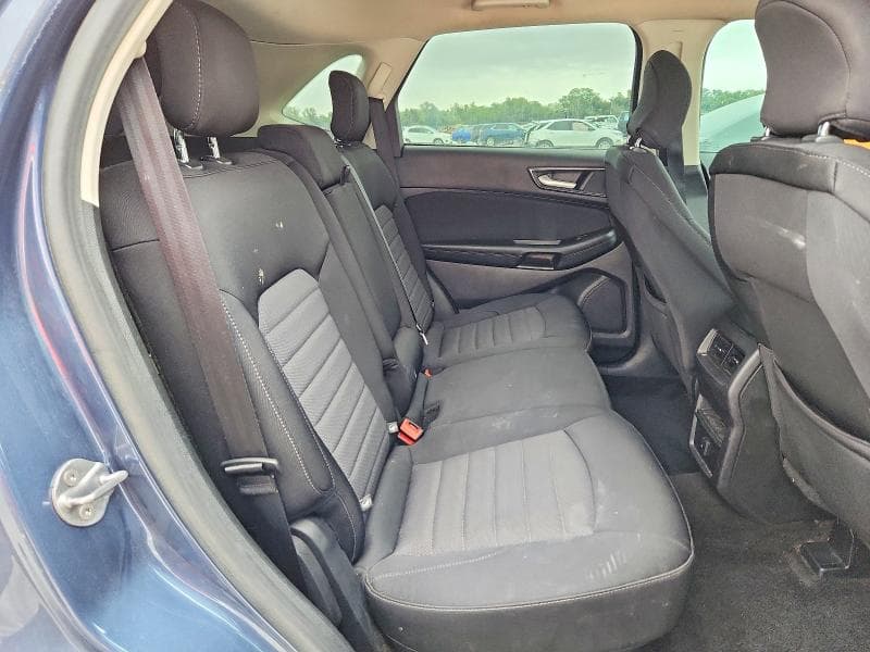 2018 FORD EDGE SE 10