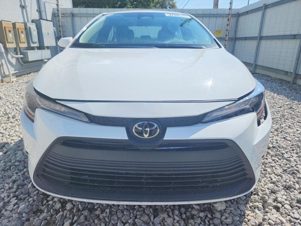 2025 TOYOTA COROLLA LE 5