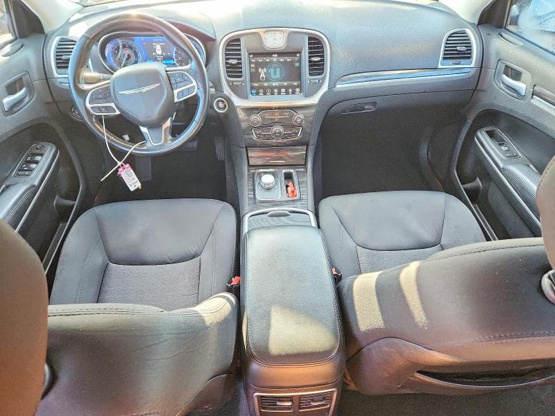 2019 CHRYSLER 300 TOURING 8