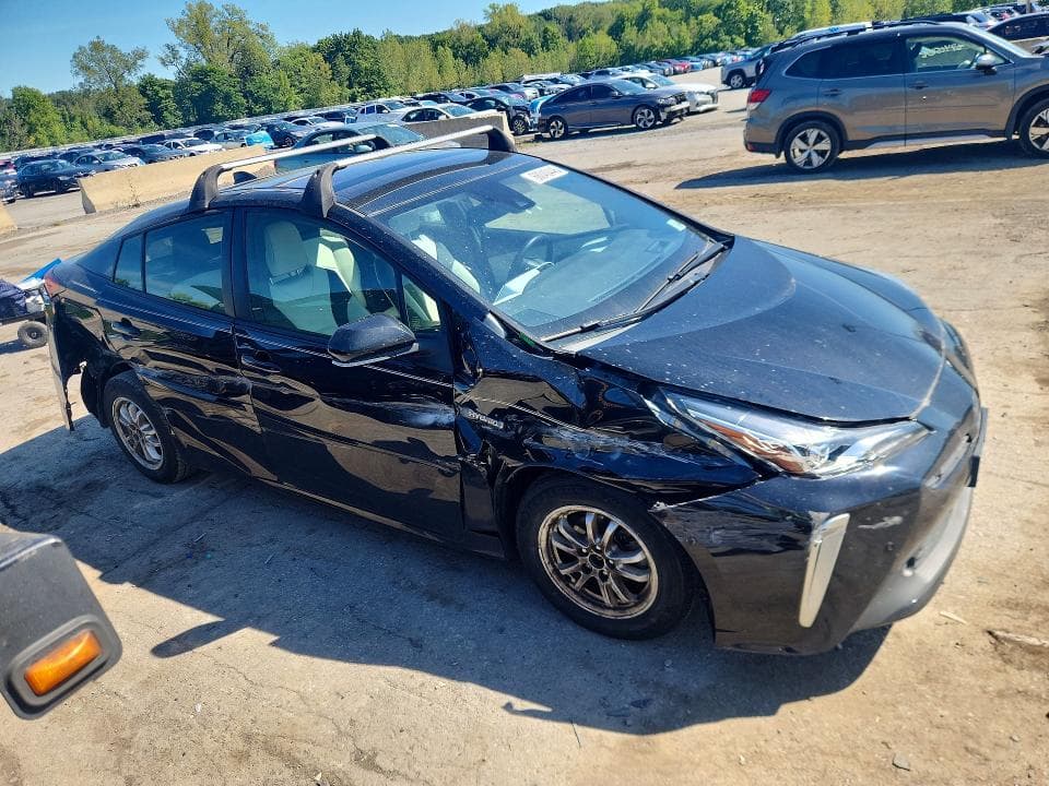 2022 TOYOTA PRIUS XLE AWD-E 4