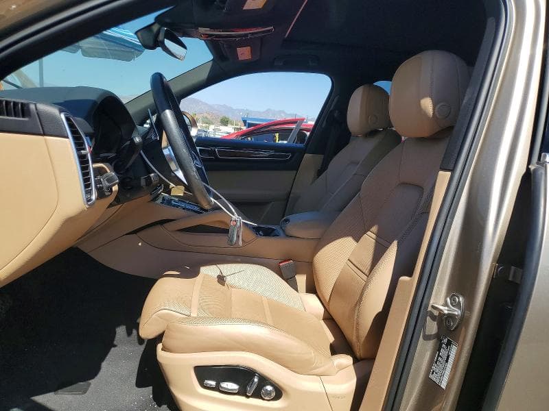 2019 PORSCHE CAYENNE 7