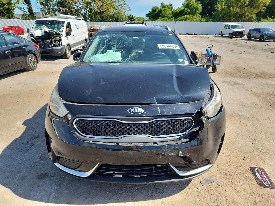 2018 KIA NIRO LX 5