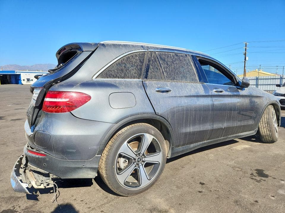 2019 MERCEDES-BENZ GLC 350E 3