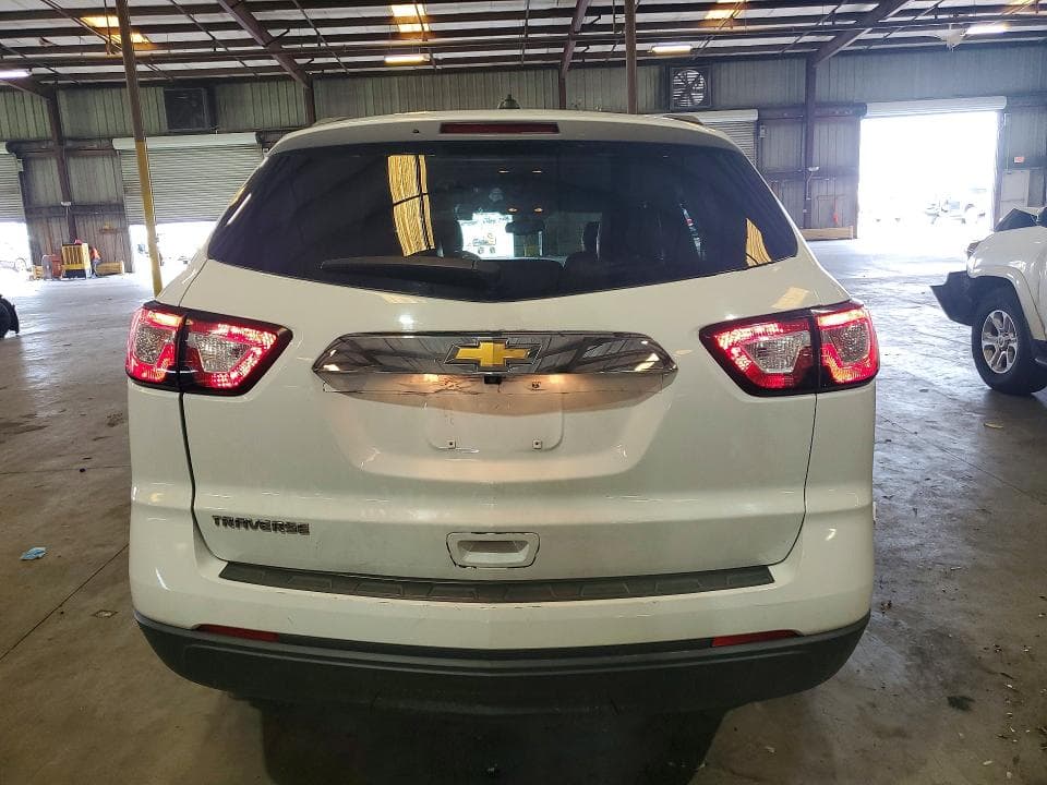 2017 CHEVROLET TRAVERSE LS 6