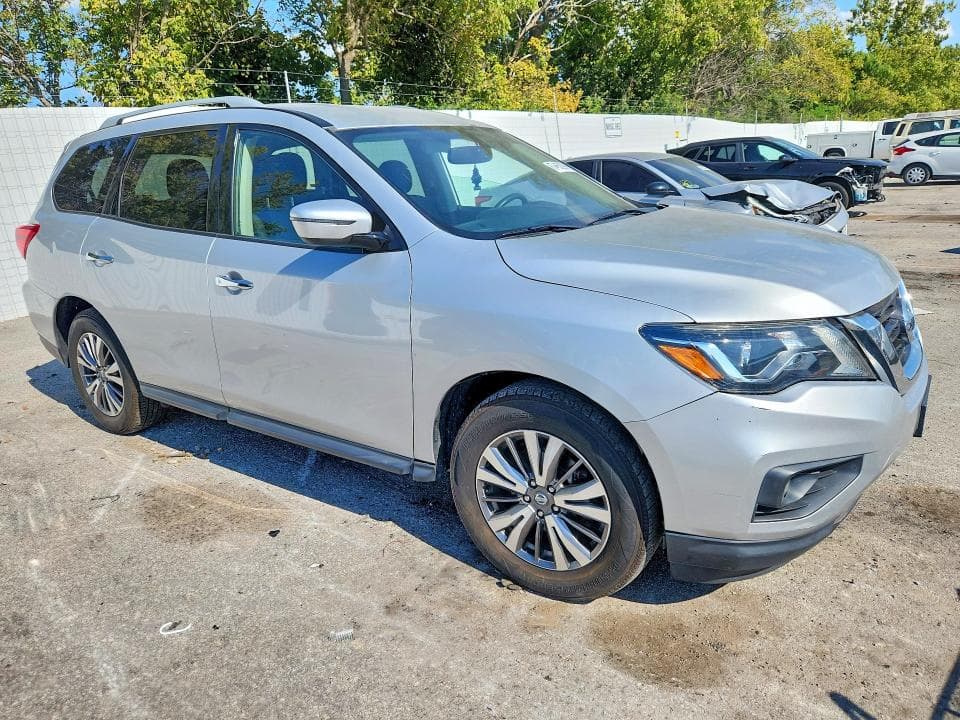 2019 NISSAN PATHFINDER SV 4