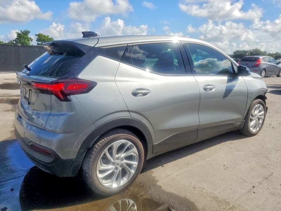 2027 CHEVROLET BOLT LT 3