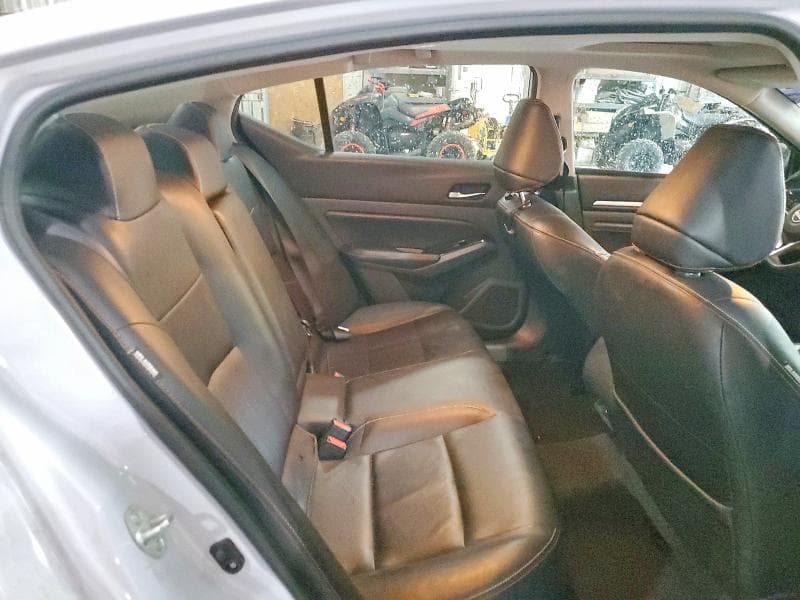 2023 NISSAN ALTIMA SR 10