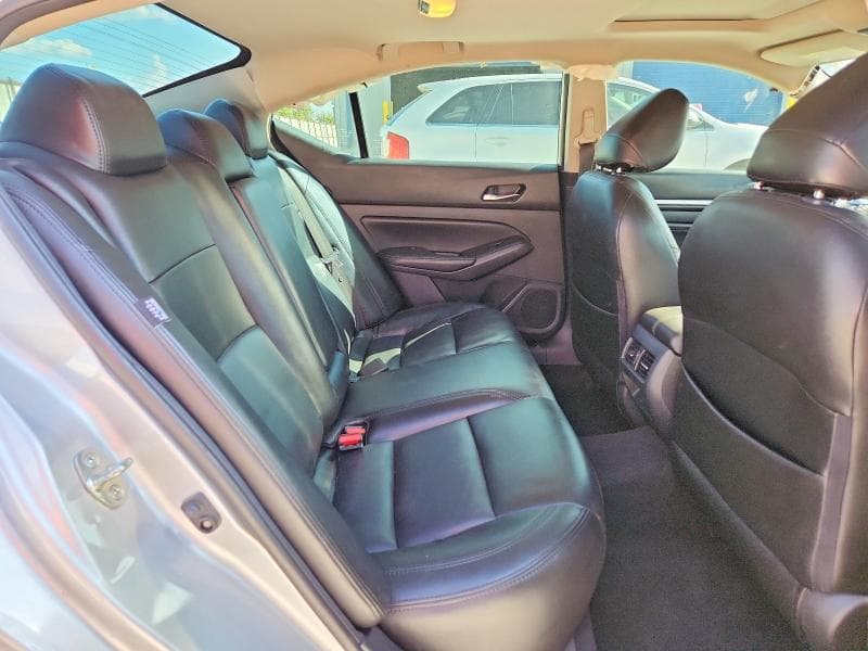 2019 NISSAN ALTIMA SV 10