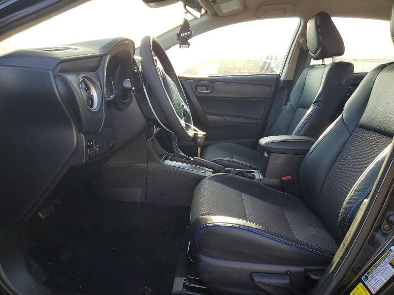 2017 TOYOTA COROLLA SE 7