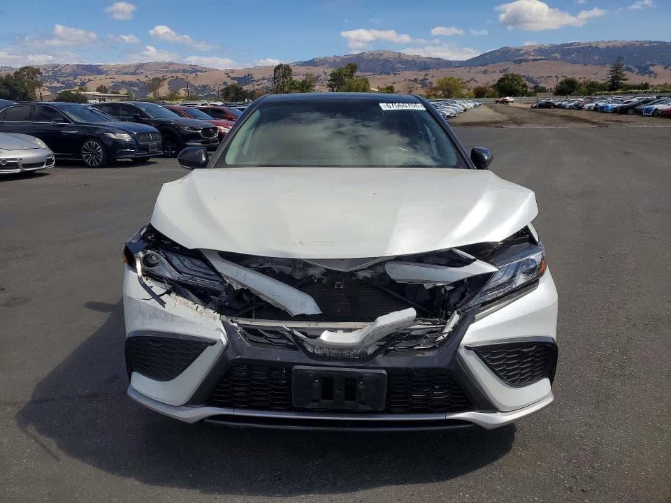2022 TOYOTA CAMRY XSE 5