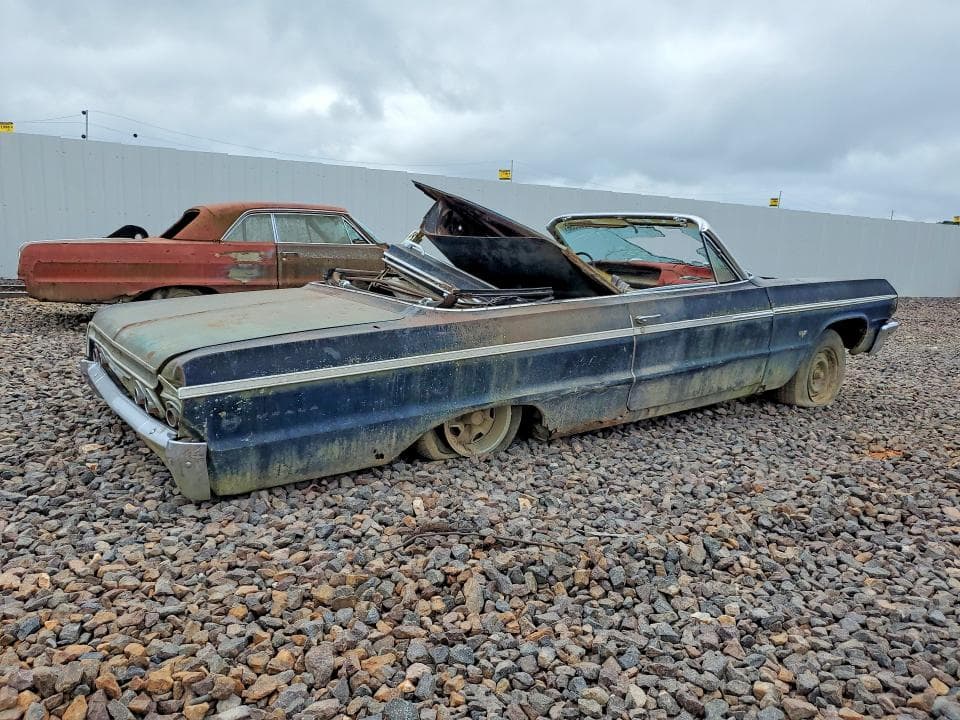1964 CHEVROLET IMPALA 3