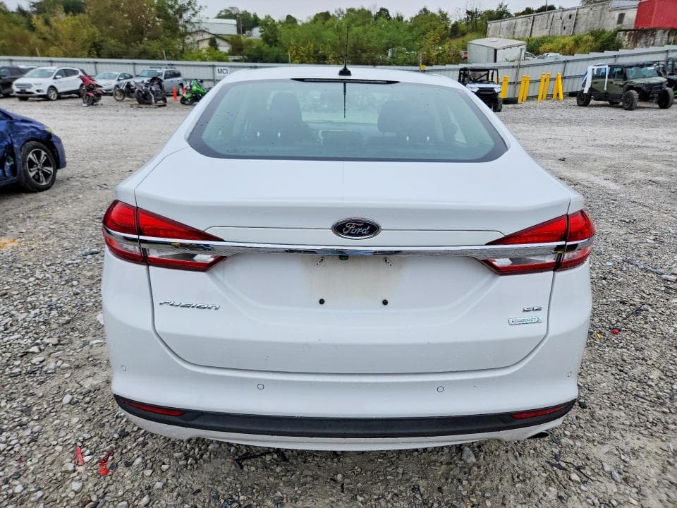 2017 FORD FUSION SE 6