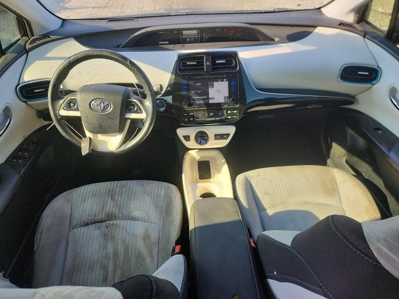 2018 TOYOTA PRIUS THREE 8
