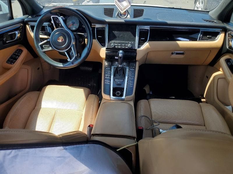 2018 PORSCHE MACAN S 8
