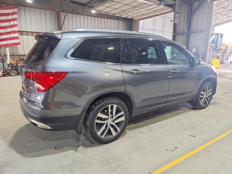 2017 HONDA PILOT ELITE 3