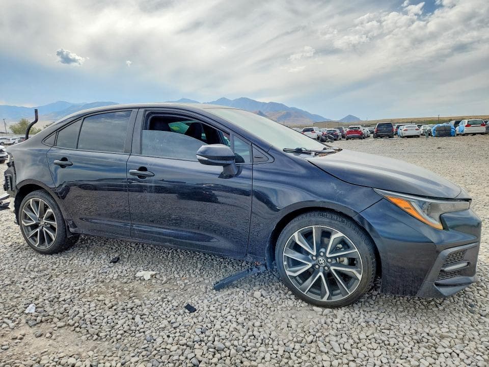 2021 TOYOTA COROLLA SE 4