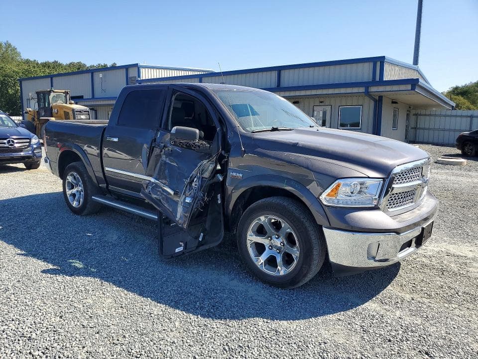 2018 RAM 1500 LARAMIE 4