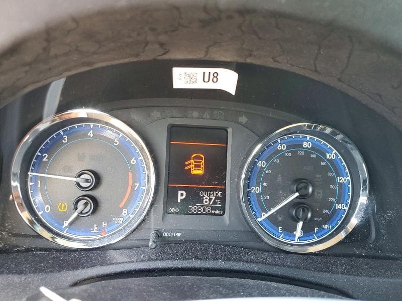 2019 TOYOTA COROLLA LE 9