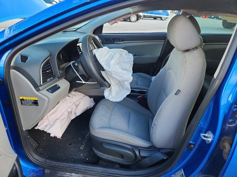 2018 HYUNDAI ELANTRA SE 7