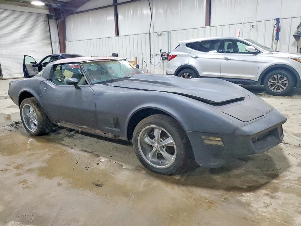 1981 CHEVROLET CORVETTE 4