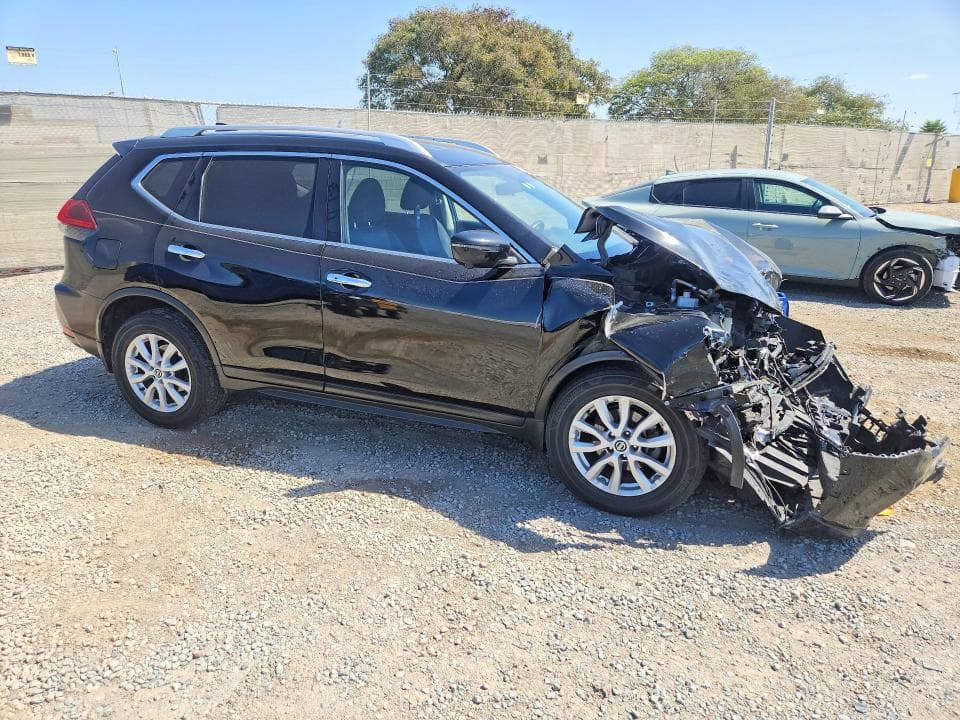 2018 NISSAN ROGUE SV 4