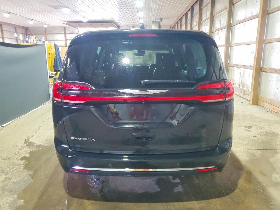 2024 CHRYSLER PACIFICA TOURING L 6