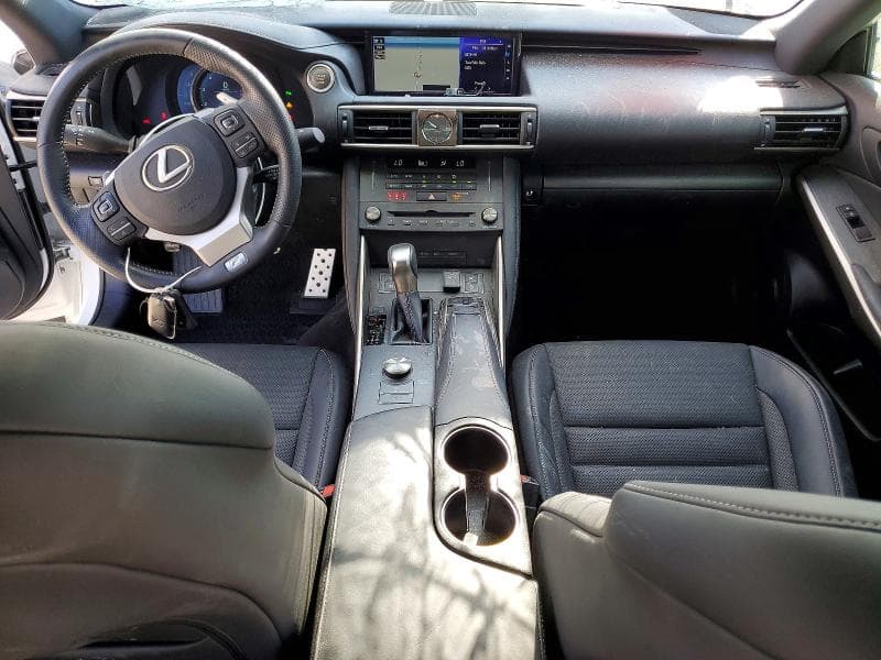 2019 LEXUS IS 300 8