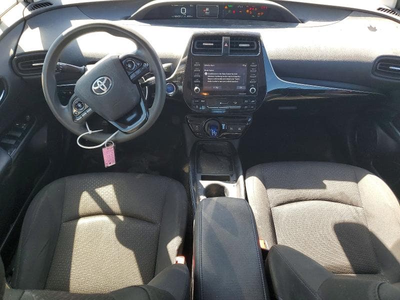 2021 TOYOTA PRIUS LE 8