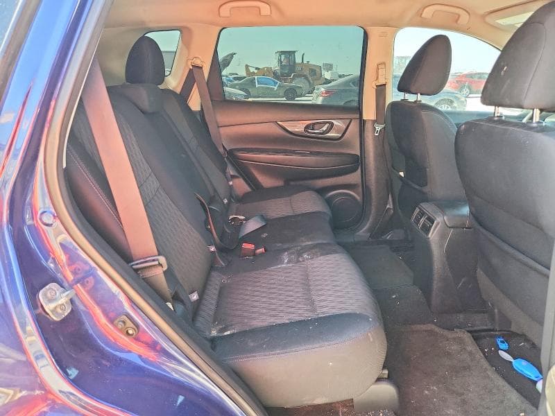 2018 NISSAN ROGUE S 11