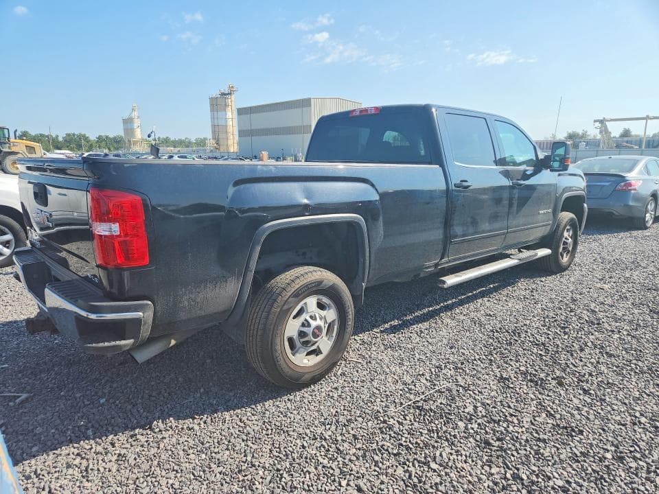 2017 GMC SIERRA K2500 SLE 3