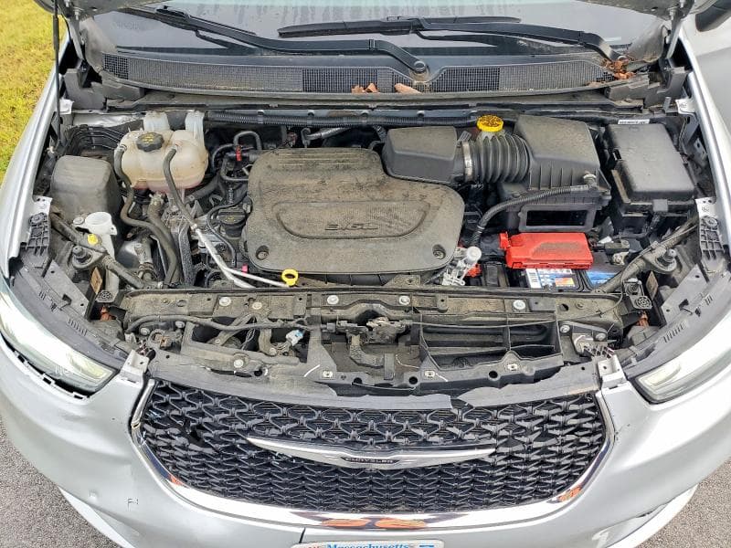 2023 CHRYSLER PACIFICA TOURING L 12